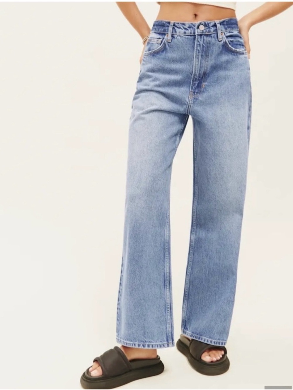 Reformation Wilder Wide Leg Jeans in excellent condition